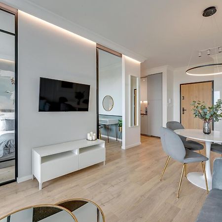 Gdynia Modern Tower & City View By Downtown Apartments Buitenkant foto